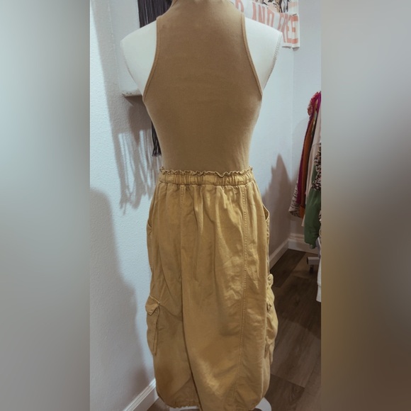 Daily practice for Anthropologie twofer cargo dress - Picture 6 of 9